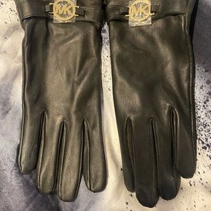 Michael Kors leather gloves